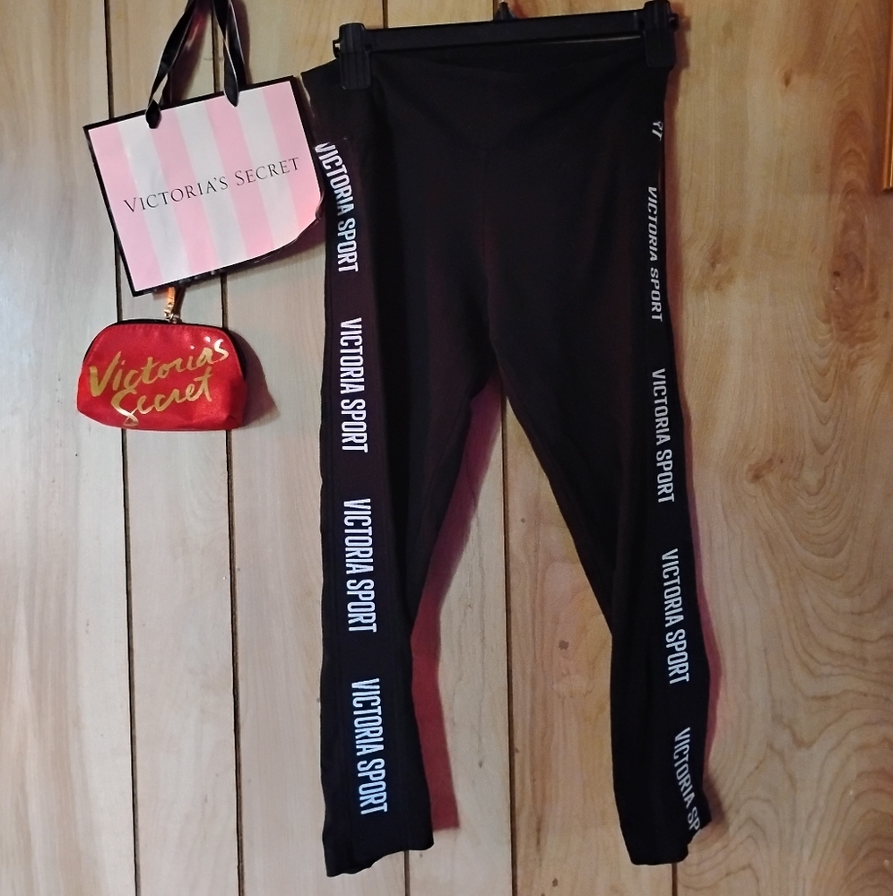 Victoria secret sport black and white ankle leggings#FREE pouch
